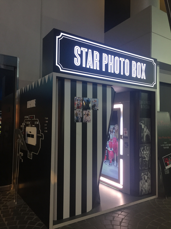 klive-kpop-hologram-concert-photobox