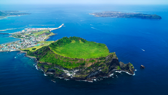 Jeju-Island-Ilchulbong-Sunrise-Peak-Full