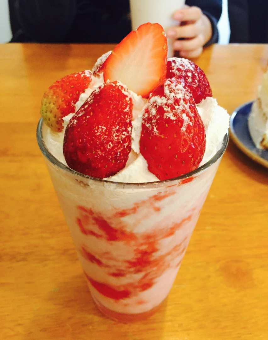 strawberry-drink-korea