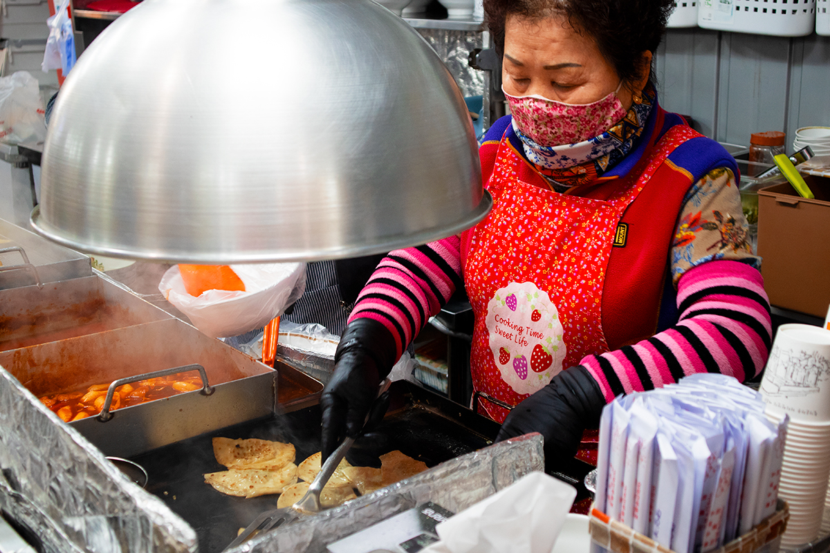 Seomun Market_Flat Dumplings