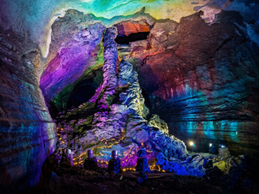 Manjanggul Cave