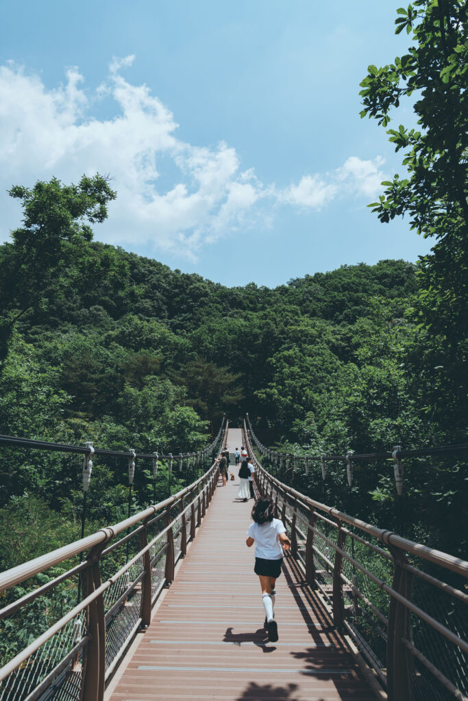 Walking trail at Yeoncheon Jaein Falls